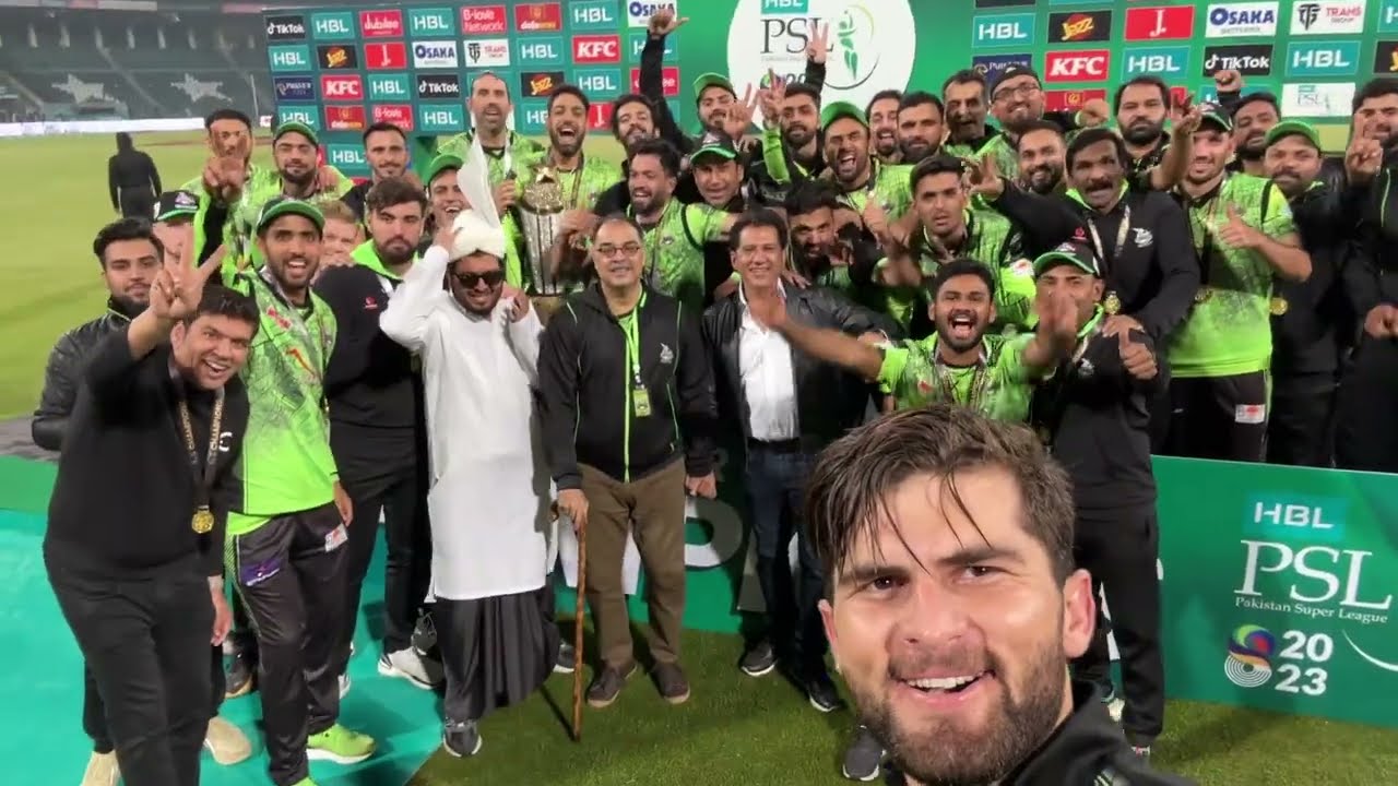 Winning Selfie with PSL 8 Trophy