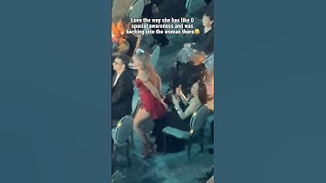 Taylor Swift Accidentally Backing Into The Woman Sitting Behind Her While Dancing😂😂#taylorswift