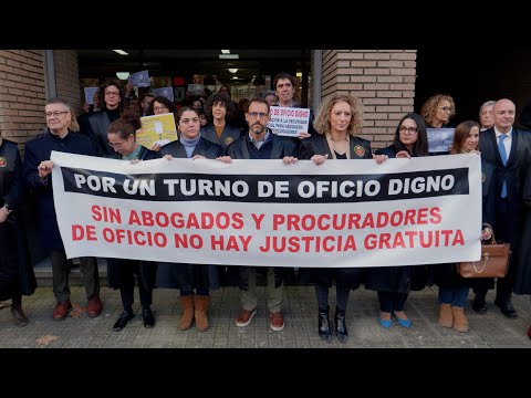 Abogados y procuradores del turno de oficio se declaran en huelga nacional e indefinida