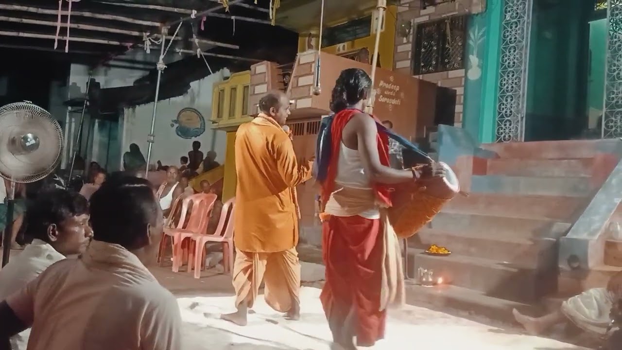 Gayaka rabi bayaka banamali