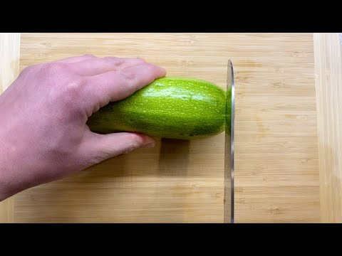 Video: Hur Man Gör En Zucchini Och Köttpaj