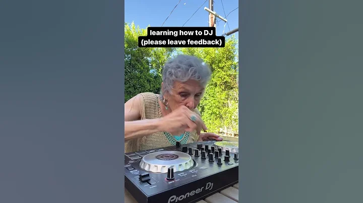 Learning how to DJ 🎧🪩 #dancemusic #electronicmusic #dj #edm