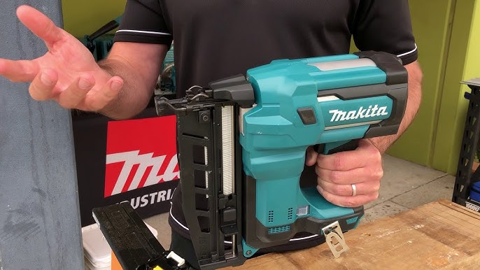 Tarif varm Sightseeing Makita DBN600 18V FINISHING NAILER 16G LXT - YouTube