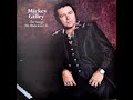 MICKEY GILLEY -interview, MIDWEST COUNTRY COUNTDOWN - JUNE 23, 1979