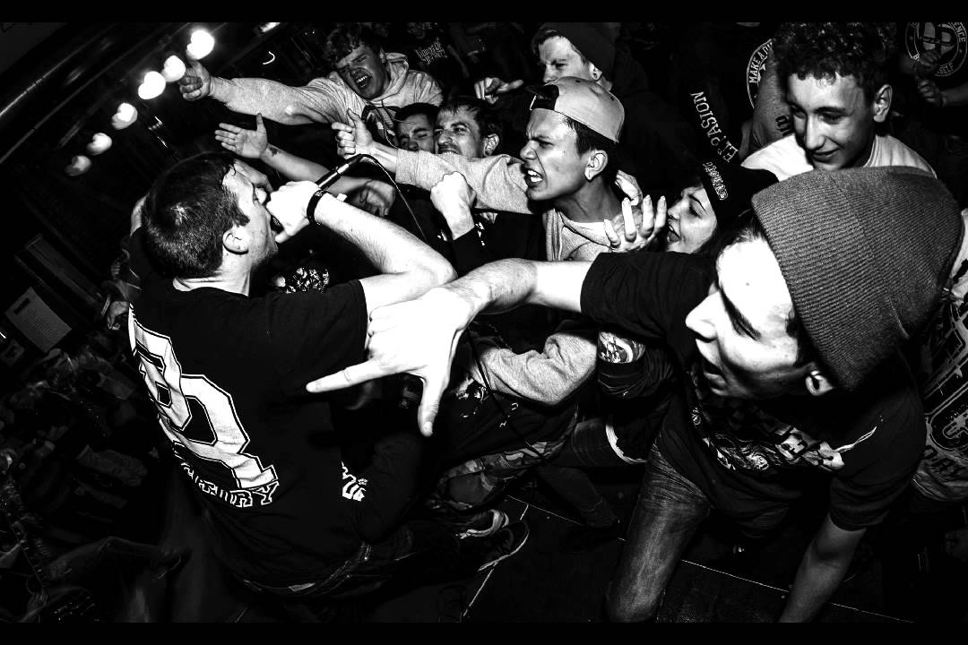 IN CIRCLES - INTRO/RUNAWAY YOUTH