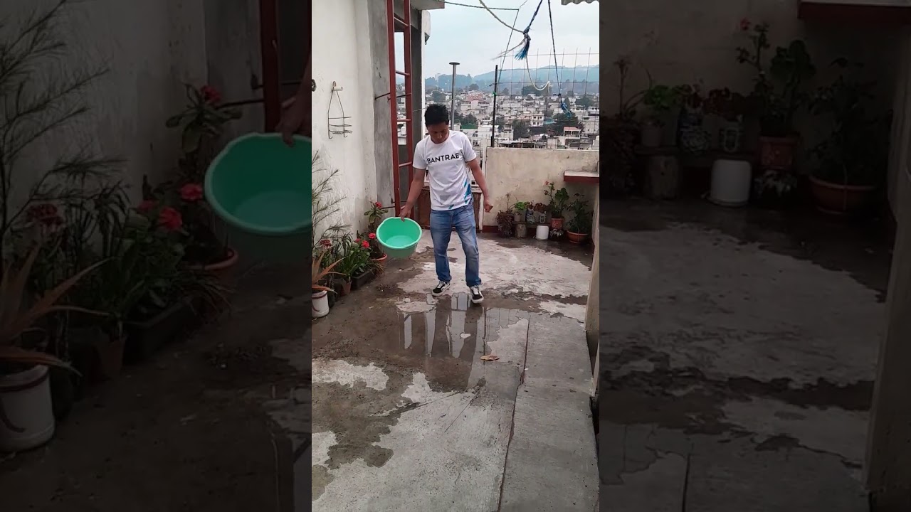 Viendo que hace mi esposo 