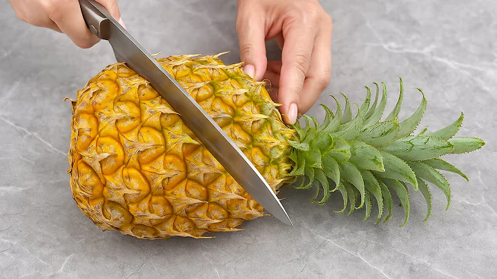 Cut Pineapple Without Removing Eyes Or Peeling ! It's Surprisingly Easy