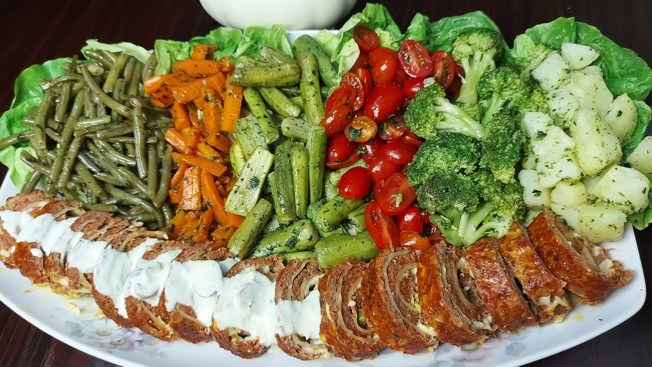 بنصف كيلو كفتة حضري عراضة دايزها الكلام😱// رولي الكفتة اللحم  rouler viande haché