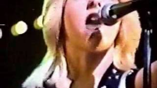 Video thumbnail of "The Runaways - Queens Of Noise"