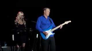 Glen Campbell "Wichita Lineman" Live in Spencer Iowa April 14th 2012 chords