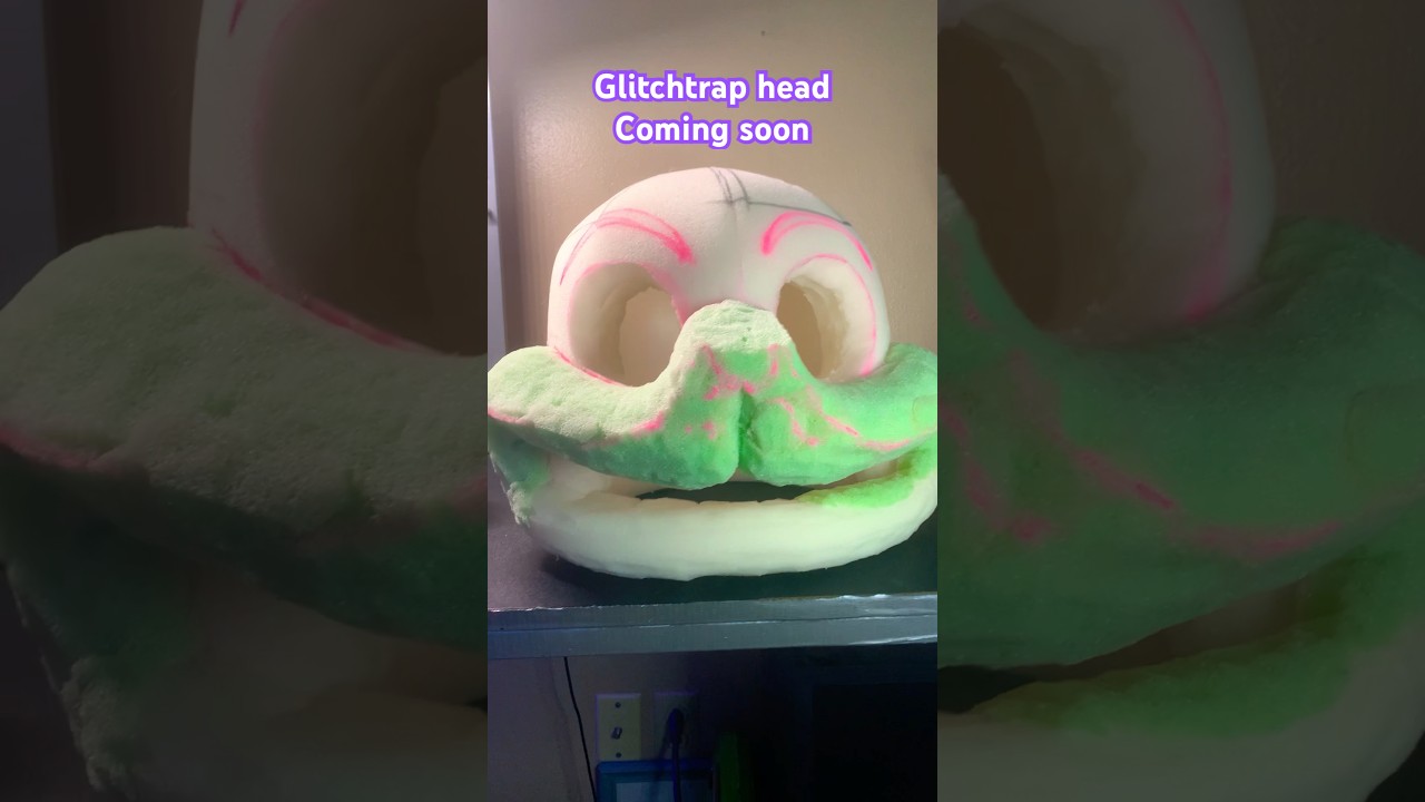 Making a glitchtrap head #cosplay #fnaf #glitchtrap #fnafhelpwanted