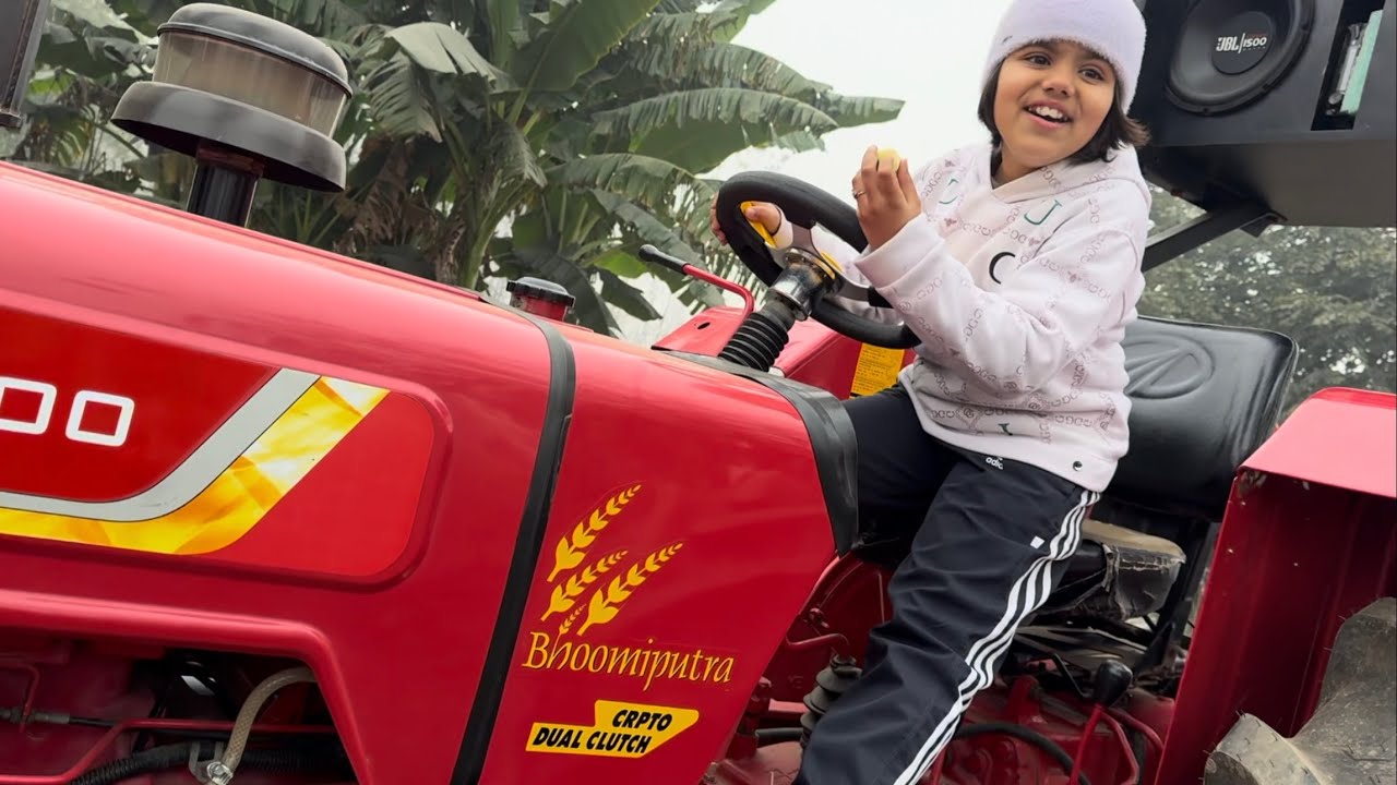 Driver Chori ka ￼ tractor 