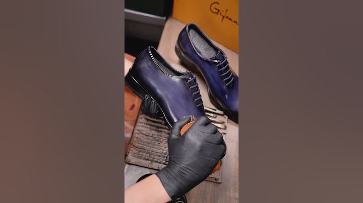 The transformation of the Blue Cut Oxford: the coloring process#shoes #leathershoes #fashion L