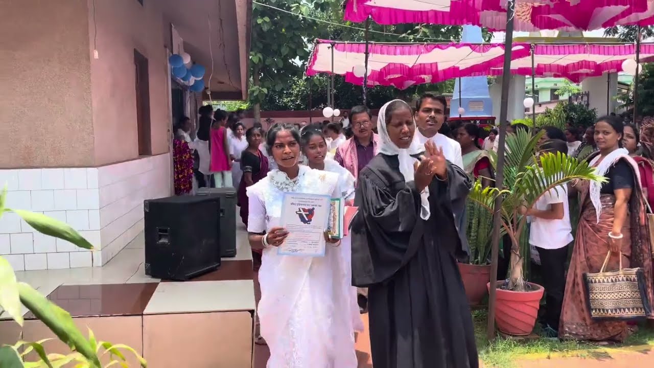 Confirmation song - नवा जीवन के अपनावा /N.W.G.E.L⛪ Church Jhirpani Parish Holy Confirmation/2025