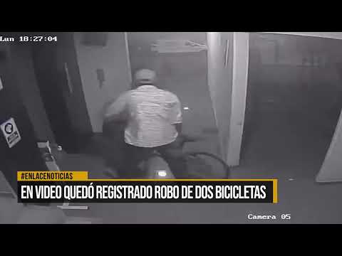 En video quedó registrado robo de dos bicicletas