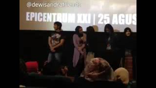 Download lagu Dewi Sandra Launching Trailer Haji Backpacker 4 Dewi Sandra Launching Trailer Haji Backpacker 4