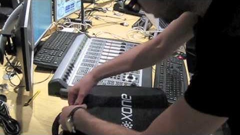 Unboxing Allen & Heath XONE DB4 - English Version