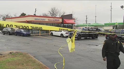 Man killed by 17-year-old in shooting in Dunkin' D...