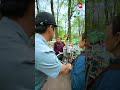 С бульвара не уходят: на Эркиндике дважды за день разогнали стихийную торговлю