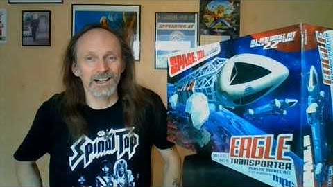 My MPC/Round 2 22" Space 1999 Eagle Transporter Build. Part 2