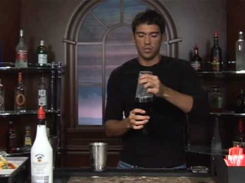 rum-mixed-drinks:-part-3-:-how-to-make-the-pina-colada-mixed-drink