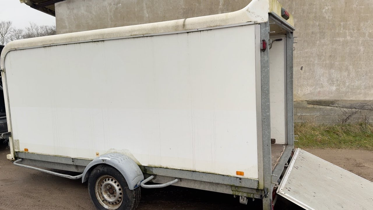 Køb Lukket Trailer Trailergruppen CE 1000 35 LR på Klaravik