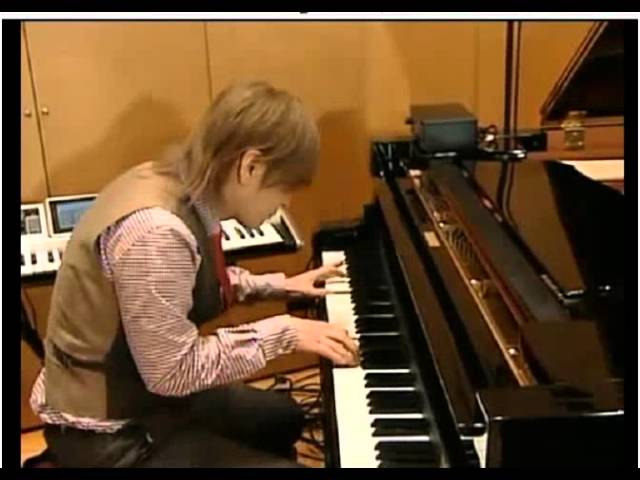 小室哲哉】ピアノ生演奏『Precious Memories』【globe】 - YouTube
