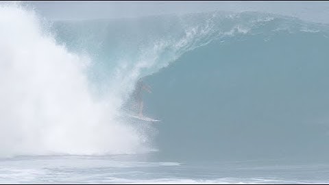 Anthony Walsh at Pipeline, Feb 4th, 2018