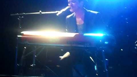 Bruno Mars - Count on me & Lighters Frankfurt 16.10.2011