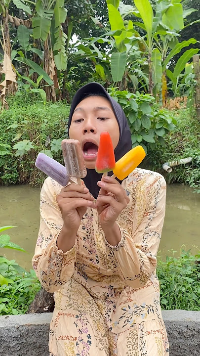 ice cream warna-warni