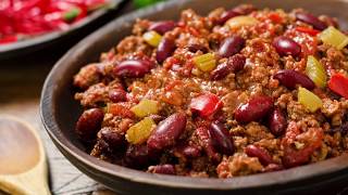 Super easy and healthy ground turkey chili that is perfect for a cold
& busy fall or winter day! full recipe here:
http://www.easylivingtoday.com/healthy-cro...