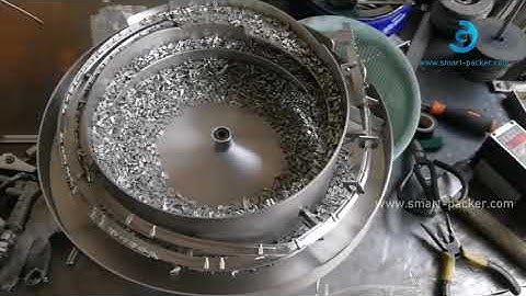 Terminal metal part vibrating sorting feeding bowl vibrating plate machine