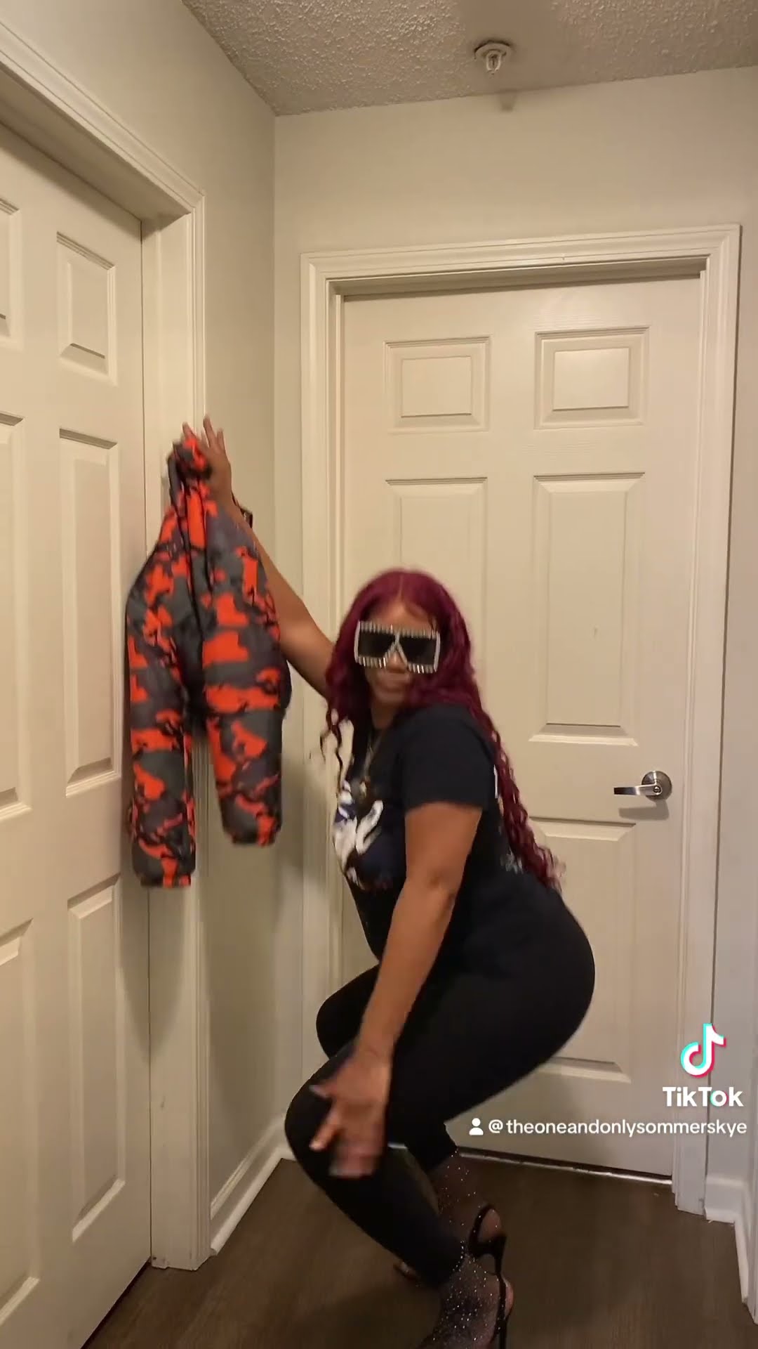 It’s 7pm Friday it’s 95 degrees!!🥵😎🤪💃🏽💃🏽💃🏽 #tgif #glorilla #rihanna #