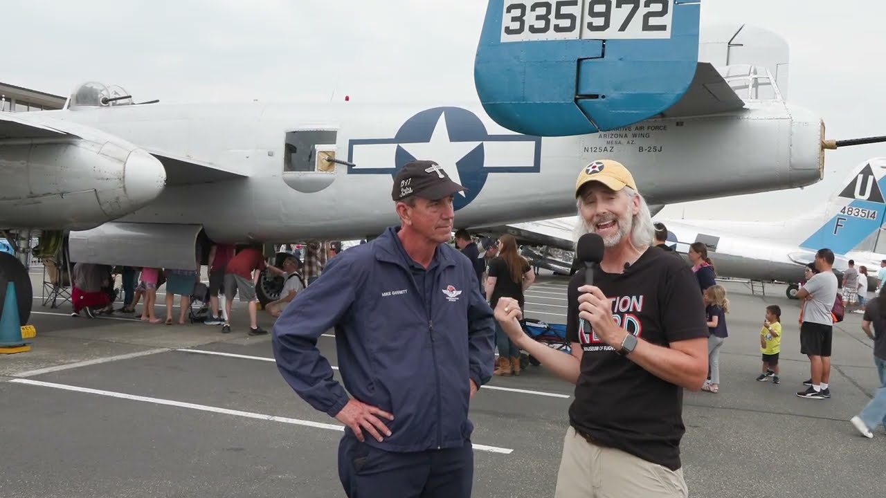 Curator on the Loose! Live at Jet Blast Bash