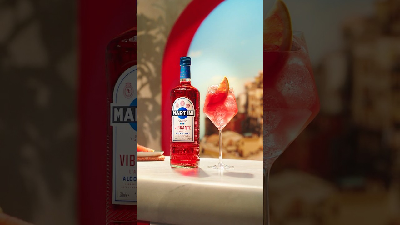 How to make a MARTINI Vibrante Spritz Cocktail