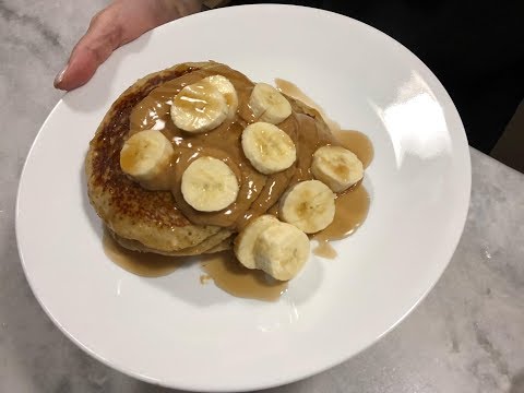 Kick-Ass Banana Pancakes with peanut butter sauce