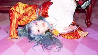 Ashnikko – Microplastics (remix)