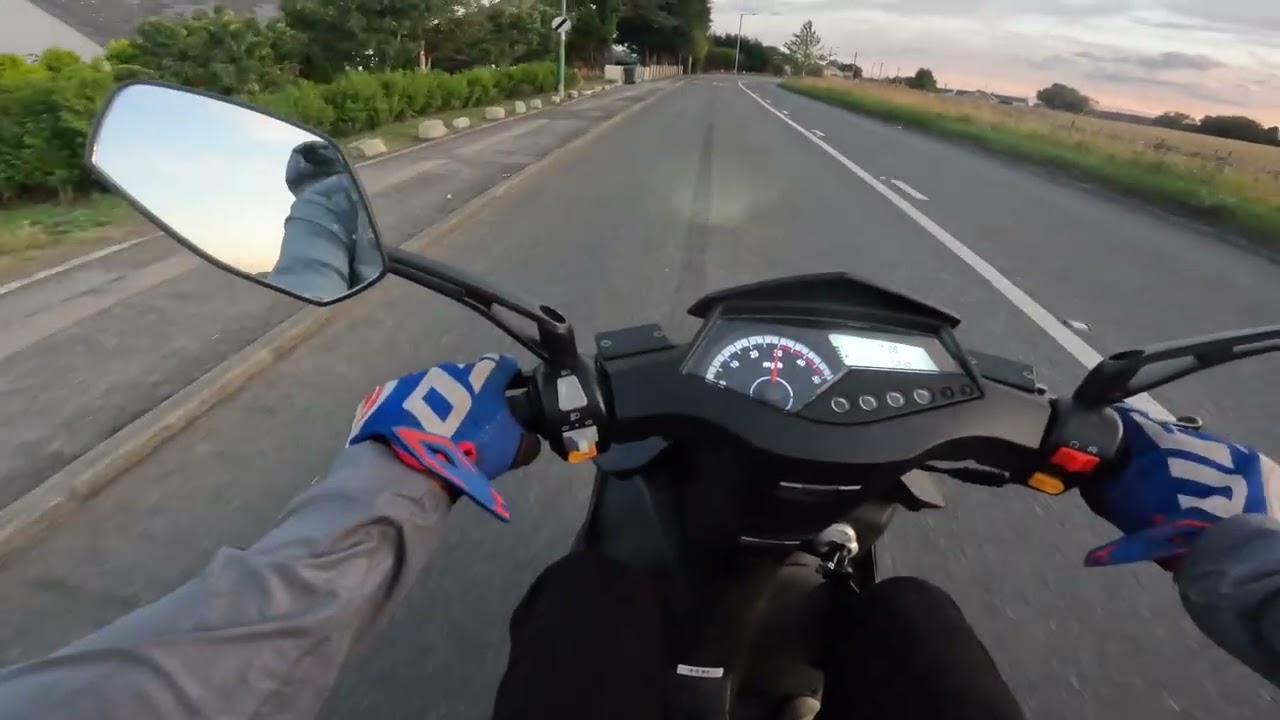 [raw]moped ride pov  50cc road legal[roads, roundabout, dual carriageway,]