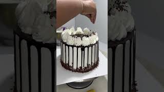 Famous Chocolate Drip Quick Video❤️ Chocolate Drip Cake Design #cakedesign #cake #cakeideas #cakedecorating Profile