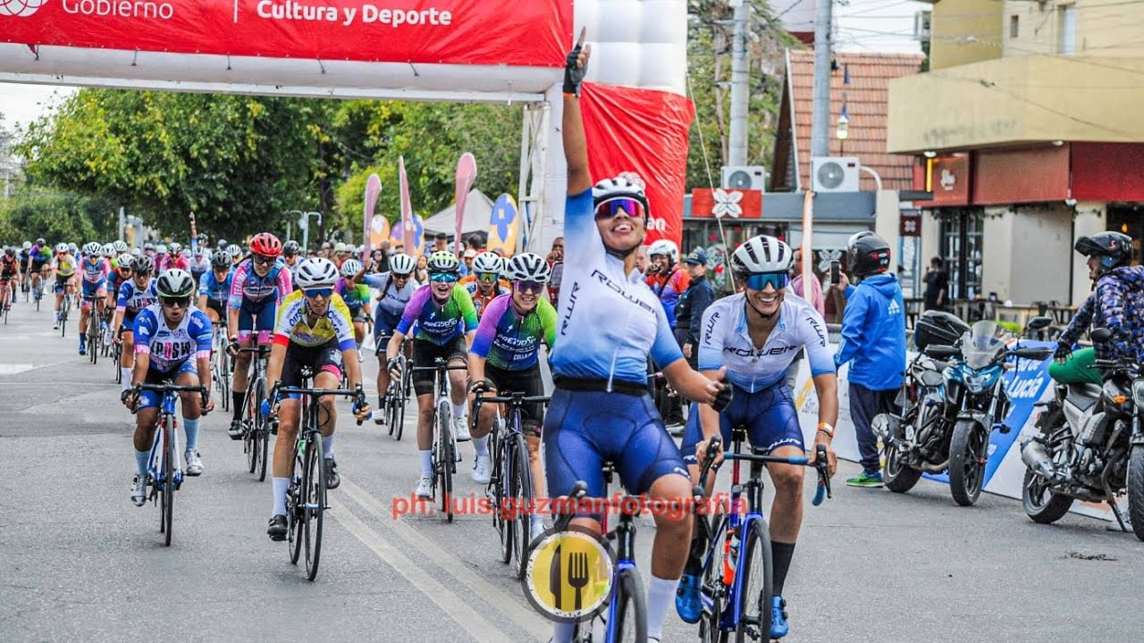 #ciclismo Maribel Aguirre ganó la 1ª etapa de la VSJ y pasó por #rueda_libre