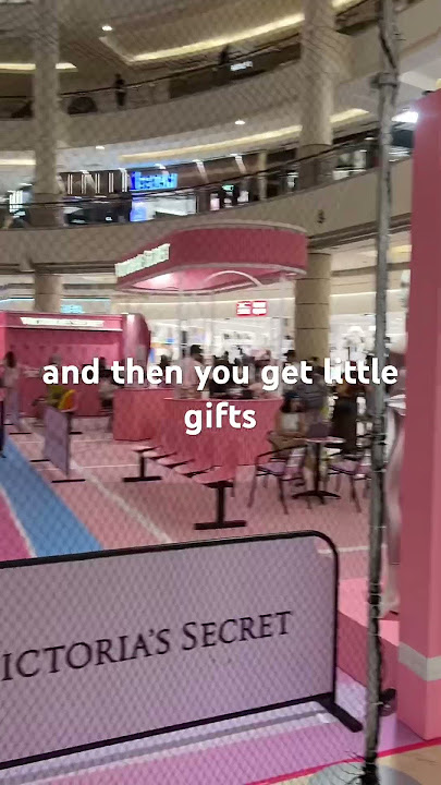 Vicotria Secret pop up pickle ball at Suria KLCC #mall #malaysia #sports #luxury