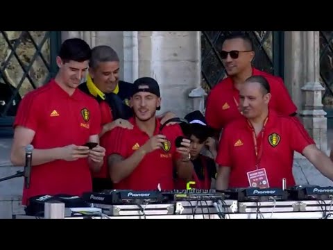 En direct :DJ Eden Hazard et l’équipe belge en fête   Bruxelles au retour du Russie