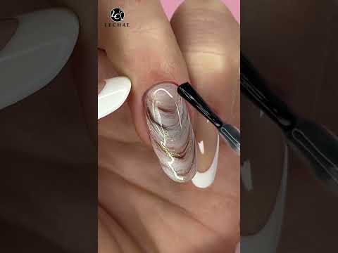 Sea Shell Nail