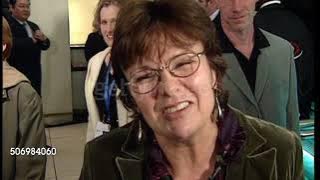 Julie Walters (Molly) at the premiere of Harry Potter and the Philosopher's Stone (04/11/2001)
