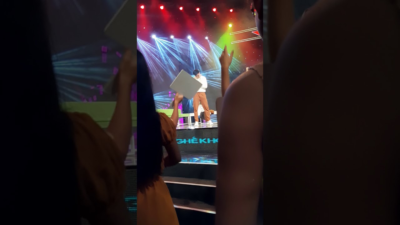 S.T Sơn Thạch nhảy bboy