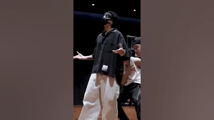 Just me, Jungkook, and the 3D world💜 #jungkook #전정국 #bts