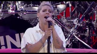 15. P!nk - Sober (Live 2017, DVD Recording) Resimi