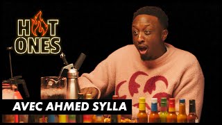 HOT ONES : Ahmed Sylla boit les sauces direct à la bouteille