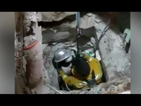 topos en me?xico graban el rescate entre los escombros topos en me?xico graban el rescate entre los escombros