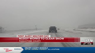 Pasquotank County NCDOT works to clear icy road conditions